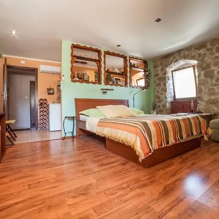 Authentic Dalmatian House Sara Spalato